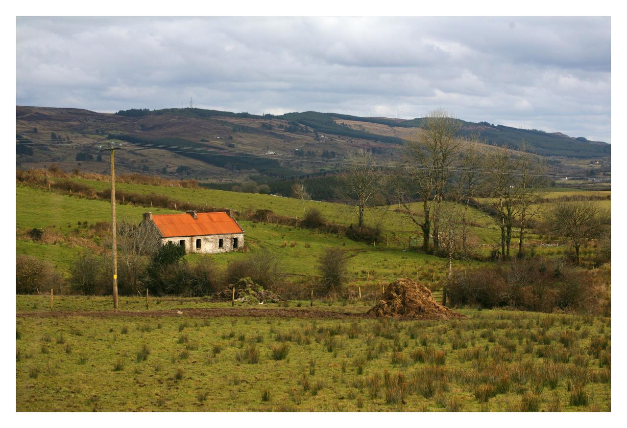 Ash Lodge Moytirra ภายนอก รูปภาพ